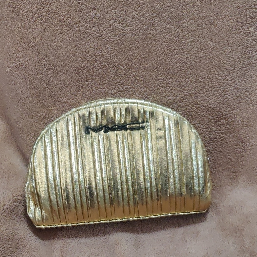 MAC Cosmetics Metallic Gold Cosmetic Bag - Picture 2 of 9